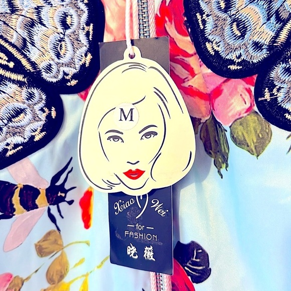 NWT Women’s Xiao Wei Silk Blue & Pink Embroidered Butterfly Bomber Jacket Size M - Picture 6 of 8